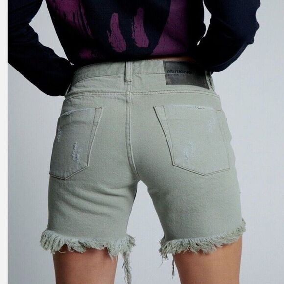 NWT 24-RUNs BIG 27! Green One Teaspoon Khaki Stevies Slim-Fit Boyfriend Short - Picture 4 of 6
